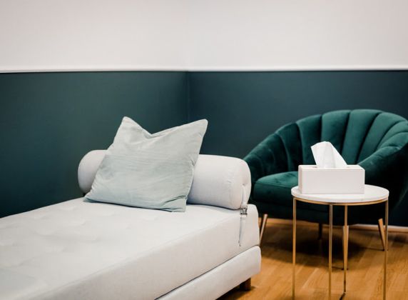 Chaiselongue in der wiener Praxis 